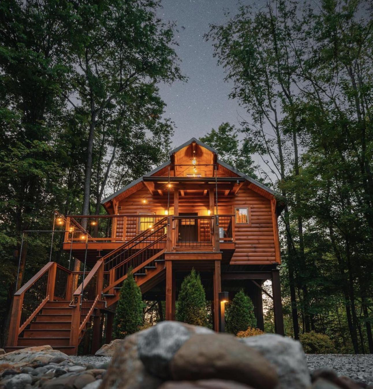 Cricket Hill Treehouse B By Amish Country Lodging Millersburg Dış mekan fotoğraf